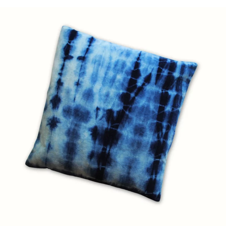 Coussin déco en velours de coton et Indigo