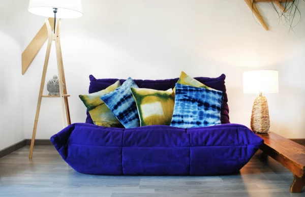Coussin déco en velours de coton et Indigo – Image 4