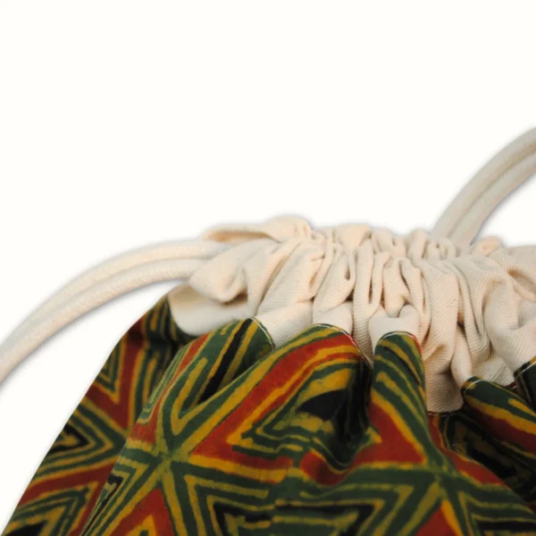 Sac à dos en toile léger vert rouge 40x30 cm – Image 2