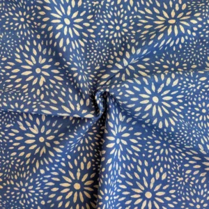 Tissu au mètre coton bio fleurs bleu 115g/m2