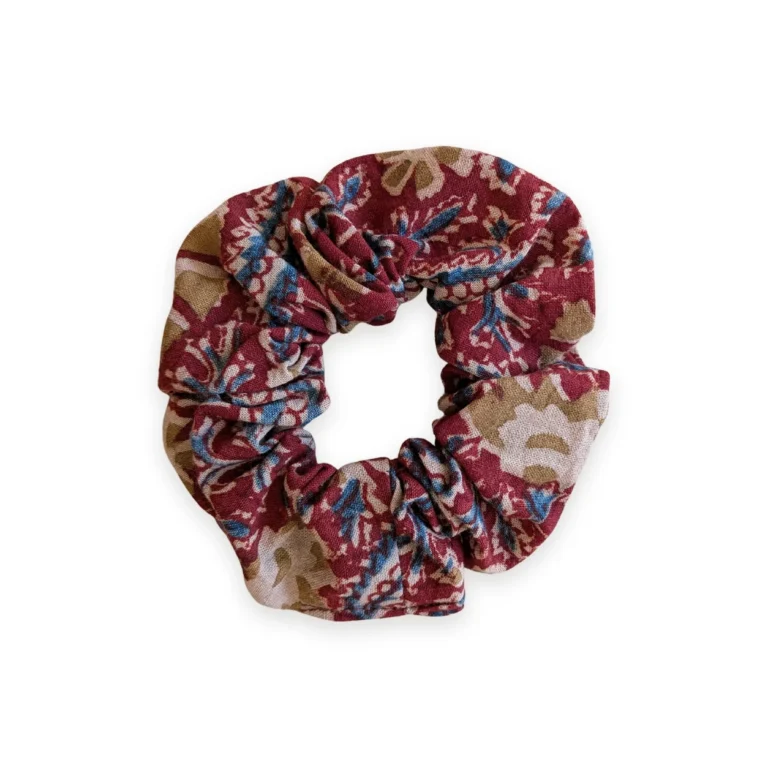 Chouchou en tissu marron et bleu motif arabesques